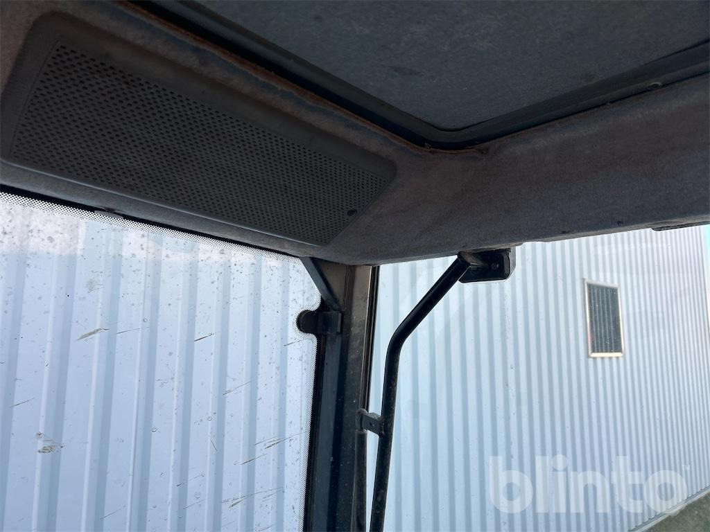 Traktor New Holland TM115 (2001): gambar 22 Traktor New Holland TM115 (2001): gambar 22