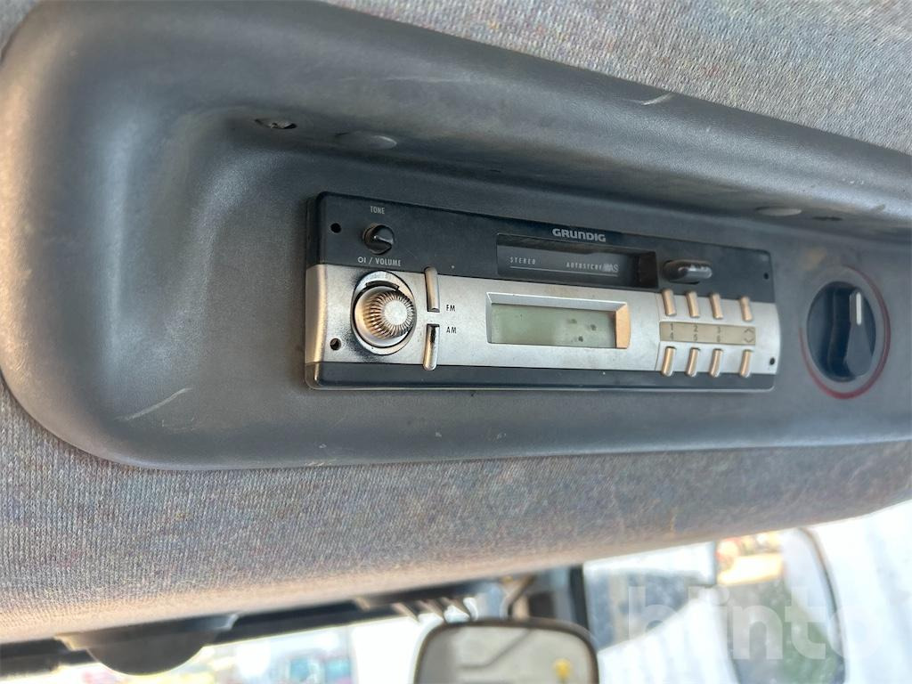 Traktor New Holland TM115 (2001): gambar 12 Traktor New Holland TM115 (2001): gambar 12