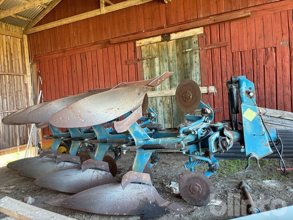 Överum CX 490 H - Bajak: gambar 1 Överum CX 490 H - Bajak: gambar 1
