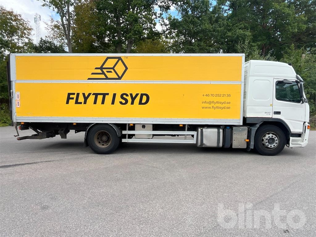 VOLVO FM-300 4X2 - Peralatan lainnya: gambar 4 VOLVO FM-300 4X2 - Peralatan lainnya: gambar 4