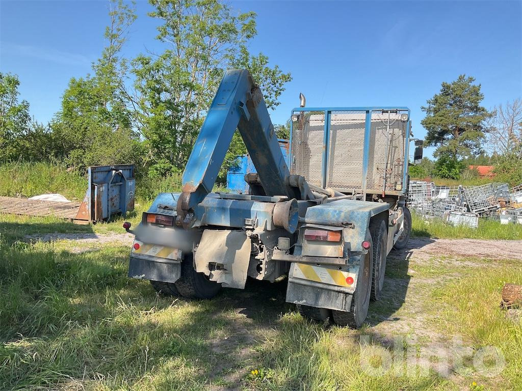 SCANIA R 142 H 6X2 46 - Hook lift: gambar 4 SCANIA R 142 H 6X2 46 - Hook lift: gambar 4