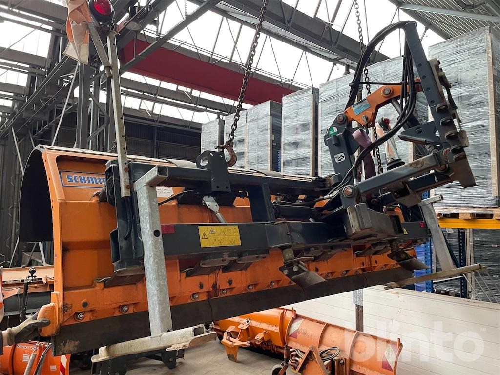 Schmidt SL32 (2010) - Bajak salju: gambar 4 Schmidt SL32 (2010) - Bajak salju: gambar 4