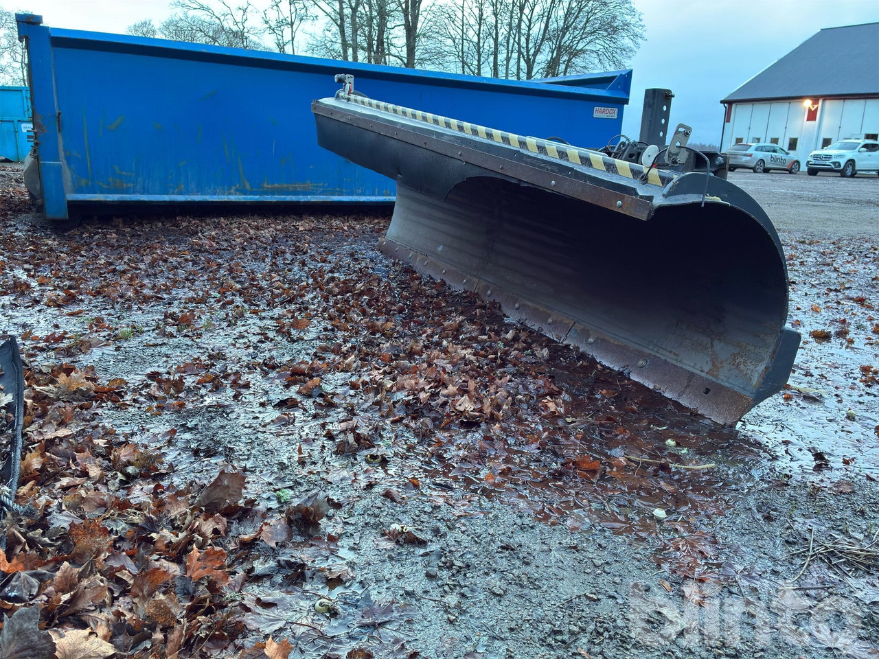 Stark Ufo - Bajak salju: gambar 4 Stark Ufo - Bajak salju: gambar 4