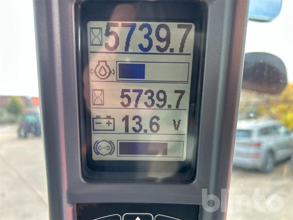 Steyr 4130 Profi CVT Komfort (2016) - Traktor: gambar 5 Steyr 4130 Profi CVT Komfort (2016) - Traktor: gambar 5