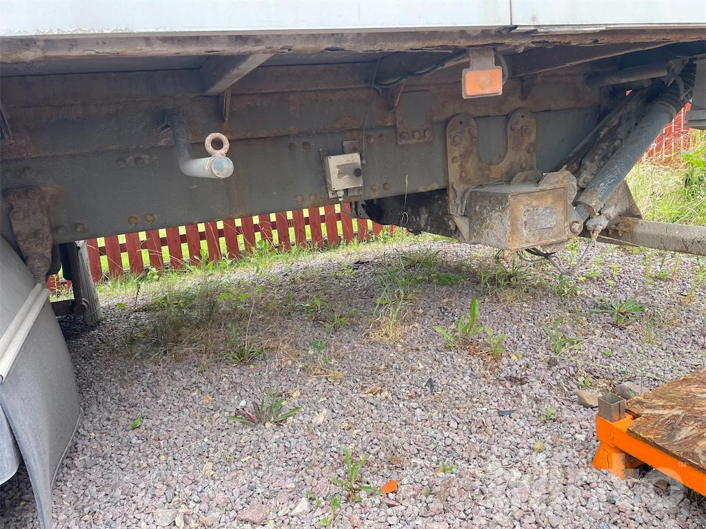 Truk VOLVO FM9 4X2: gambar 32