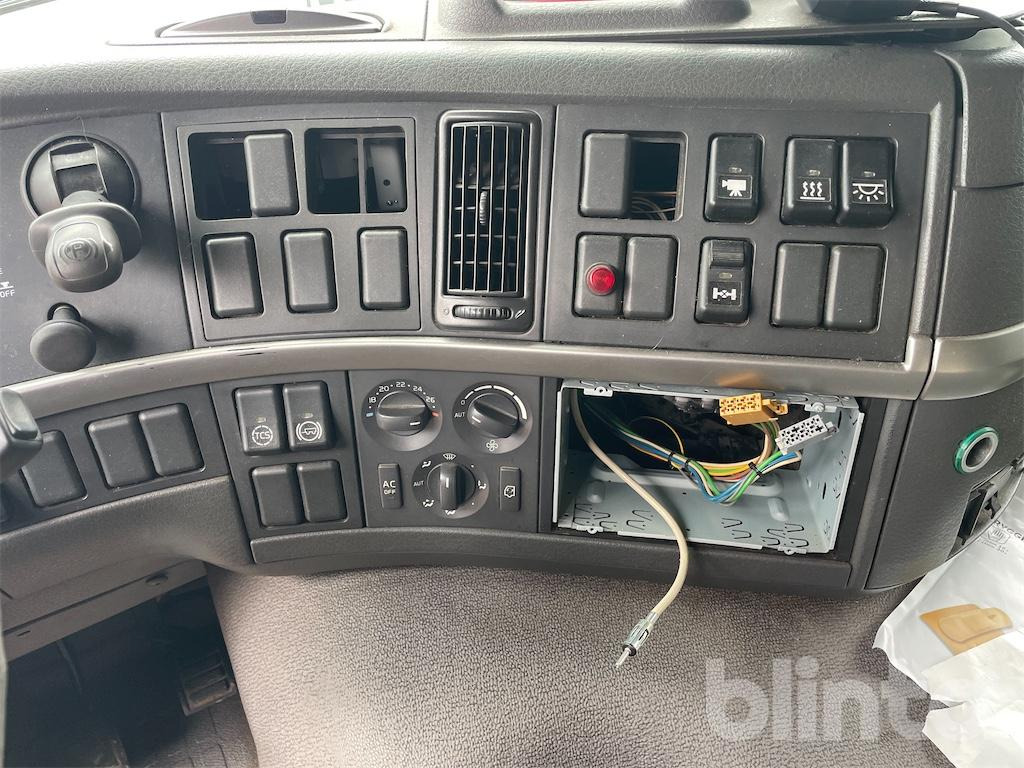 Truk VOLVO FM9 4X2: gambar 36