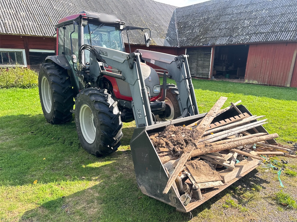 VALTRA A75-4 - Traktor: gambar 3 VALTRA A75-4 - Traktor: gambar 3
