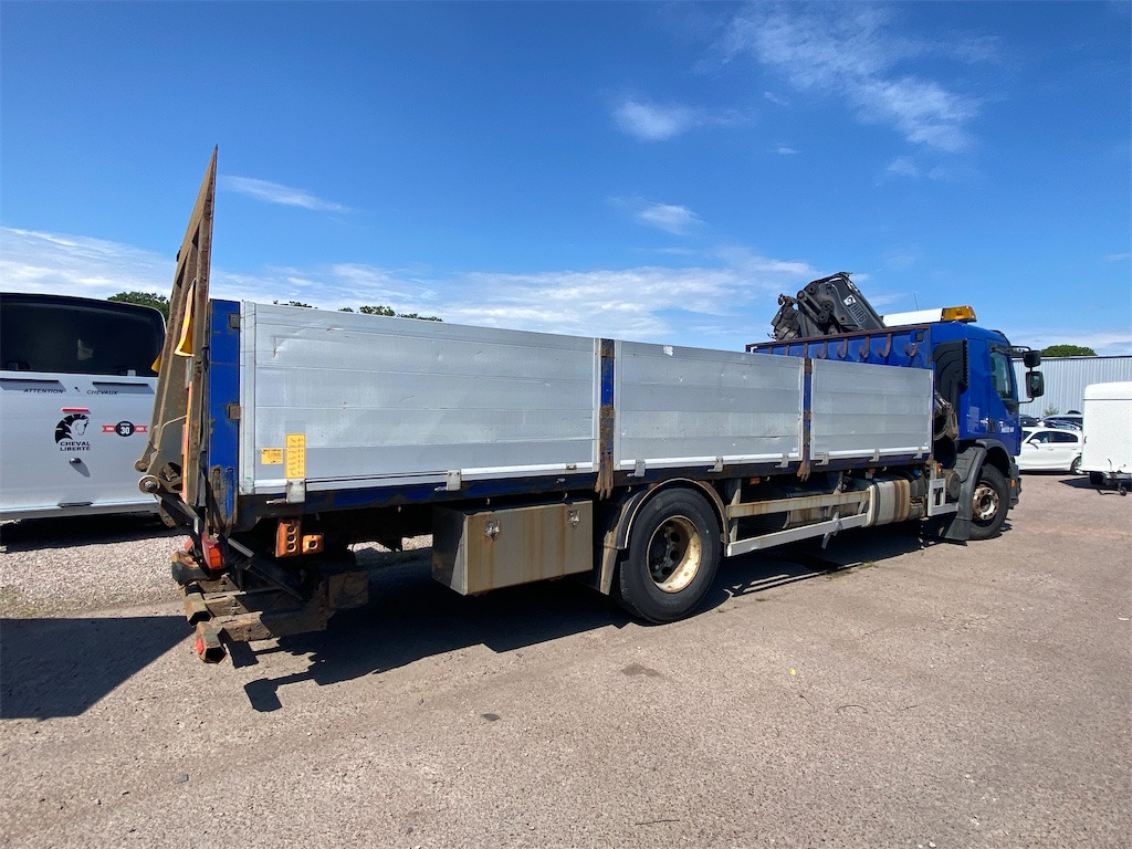 VOLVO FE 300 4X2 - Truk derek, Truk flatbed: gambar 5 VOLVO FE 300 4X2 - Truk derek, Truk flatbed: gambar 5
