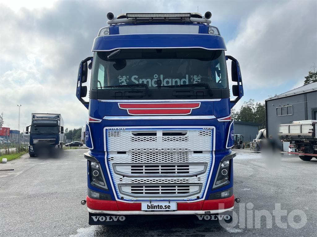 VOLVO FH 16 650 med fällbara sidor samt 4 hydrauliska utskjut - Truk flatbed, Truk derek: gambar 2 VOLVO FH 16 650 med fällbara sidor samt 4 hydrauliska utskjut - Truk flatbed, Truk derek: gambar 2