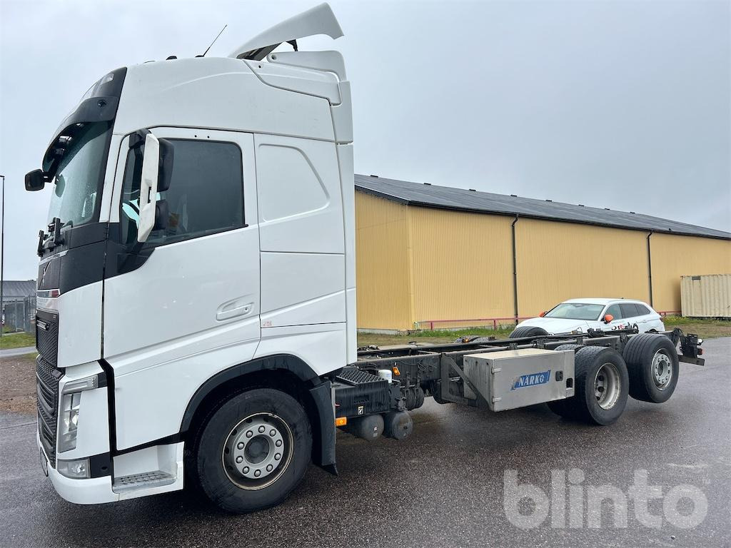 VOLVO FH 6x2 - Truk sasis: gambar 1 VOLVO FH 6x2 - Truk sasis: gambar 1