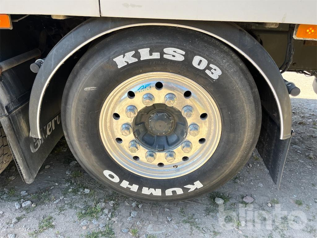 Truk berpendingin VOLVO FH12 6X2: gambar 17