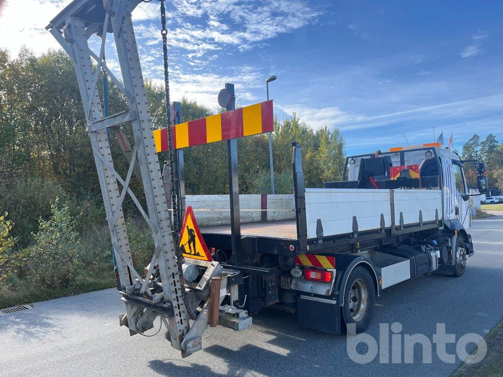 VOLVO FL-240 4*2 - Hook lift: gambar 4 VOLVO FL-240 4*2 - Hook lift: gambar 4