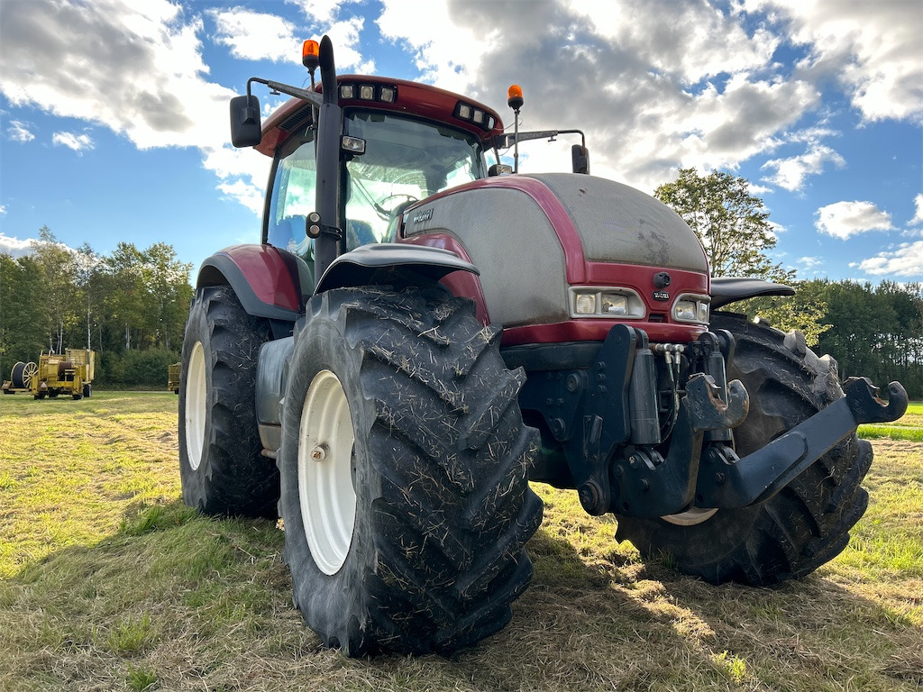 Valtra S260-4 med frontlyft - Traktor: gambar 4 Valtra S260-4 med frontlyft - Traktor: gambar 4