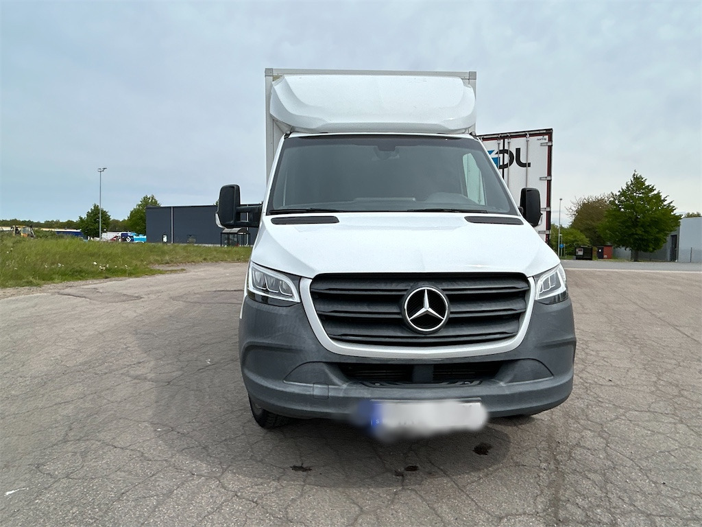 MERCEDES-BENZ - Van pengiriman: gambar 5 MERCEDES-BENZ - Van pengiriman: gambar 5