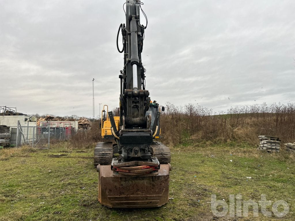 Volvo EC3000DL - Ekskavator perayap: gambar 3 Volvo EC3000DL - Ekskavator perayap: gambar 3