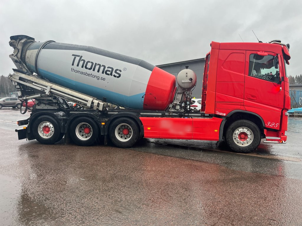 Volvo FH 8*4 12.8 I-Shift - Truk pengaduk beton: gambar 4 Volvo FH 8*4 12.8 I-Shift - Truk pengaduk beton: gambar 4