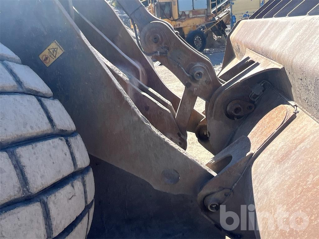 Wheel loader Volvo L220D: gambar 40 Wheel loader Volvo L220D: gambar 40