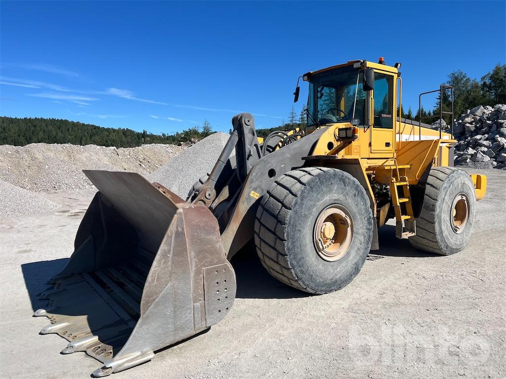 Volvo L220D - Wheel loader: gambar 1 Volvo L220D - Wheel loader: gambar 1