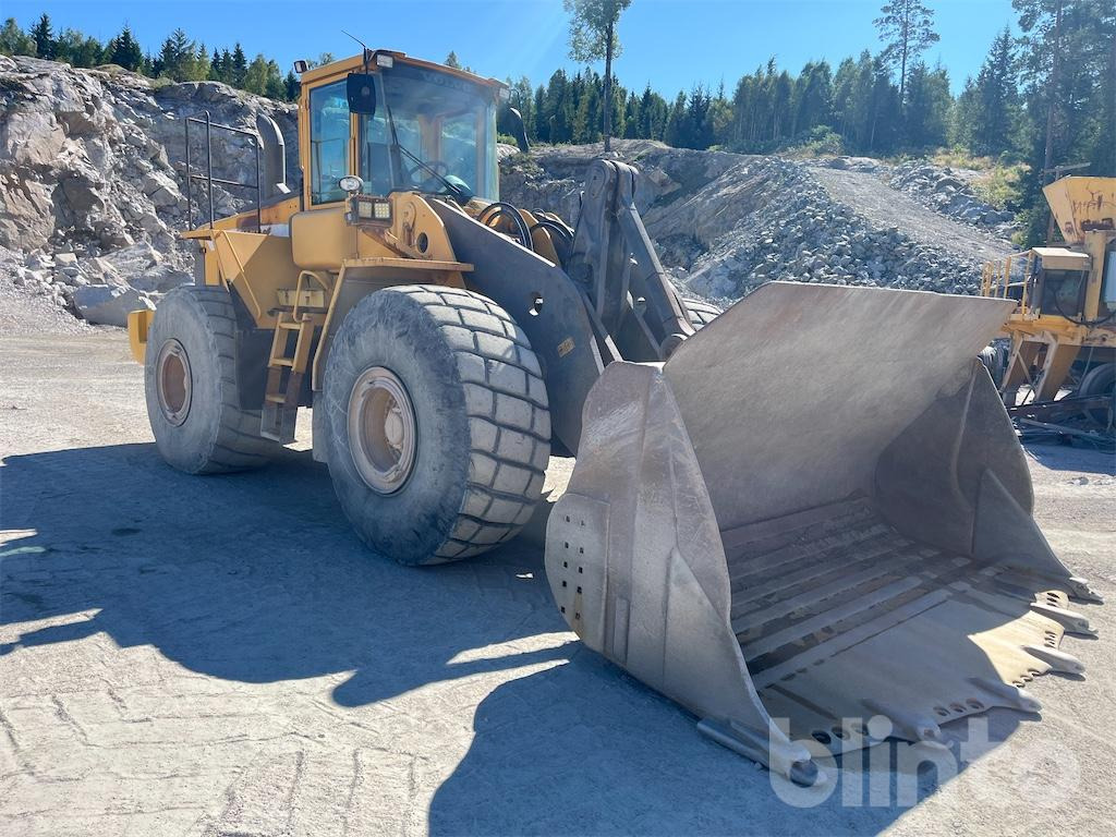 Volvo L220D - Wheel loader: gambar 3 Volvo L220D - Wheel loader: gambar 3