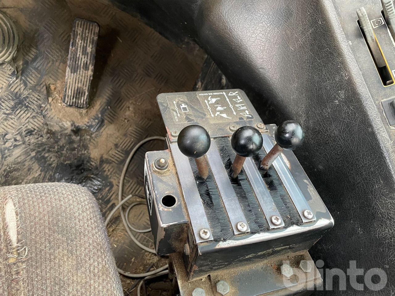 Wheel loader Volvo L70: gambar 19