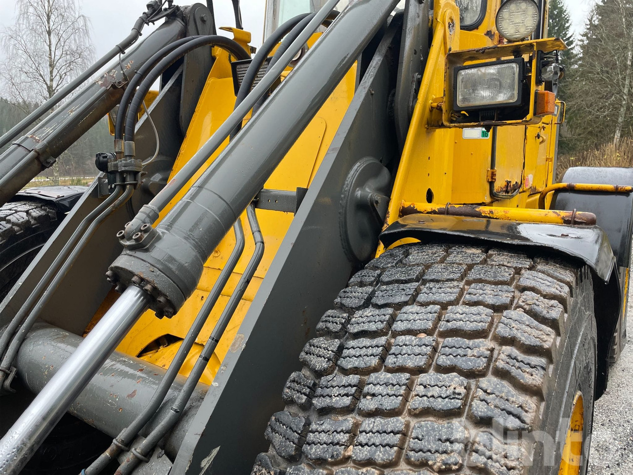 Wheel loader Volvo L70: gambar 11