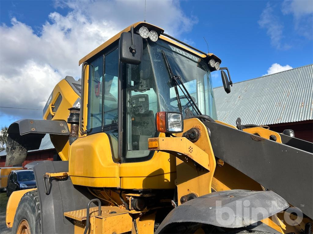 Wheel loader Volvo L90G: gambar 27 Wheel loader Volvo L90G: gambar 27