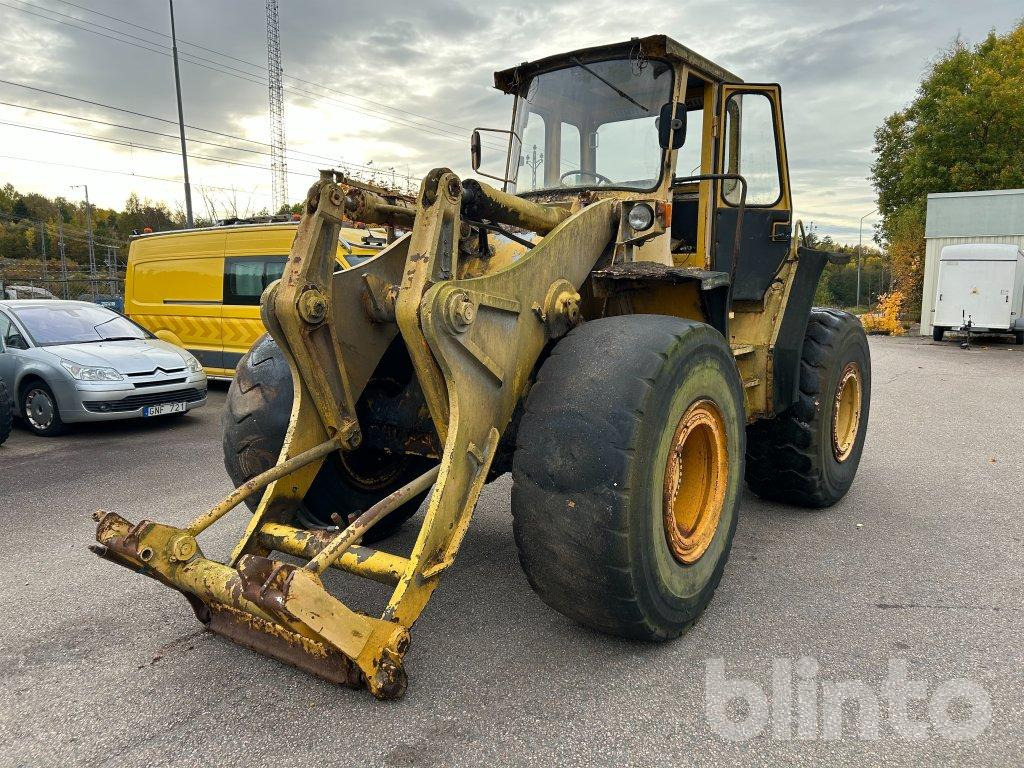Volvo LM1240 - Wheel loader: gambar 1 Volvo LM1240 - Wheel loader: gambar 1