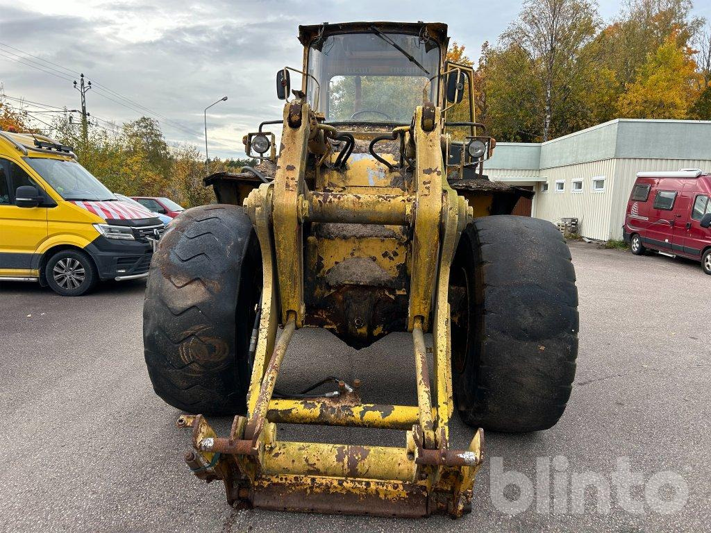 Volvo LM1240 - Wheel loader: gambar 2 Volvo LM1240 - Wheel loader: gambar 2