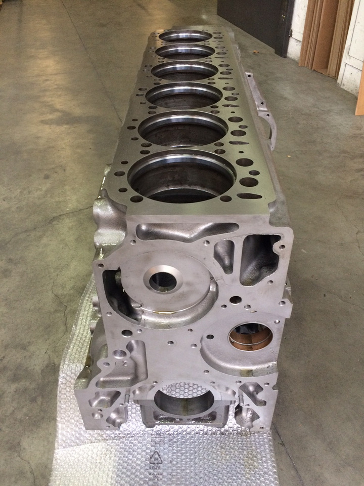 BASAMENTO MAN D2866 / D2876 / E2866 / E2876 - F2000 / BUS / INDUSTRIALI - Crankcases untuk Bus: gambar 5 BASAMENTO MAN D2866 / D2876 / E2866 / E2876 - F2000 / BUS / INDUSTRIALI - Crankcases untuk Bus: gambar 5