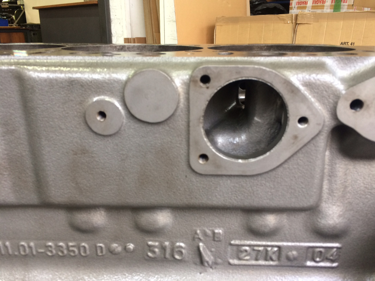 BASAMENTO MAN D2866 / D2876 / E2866 / E2876 - F2000 / BUS / INDUSTRIALI - Crankcases untuk Bus: gambar 3 BASAMENTO MAN D2866 / D2876 / E2866 / E2876 - F2000 / BUS / INDUSTRIALI - Crankcases untuk Bus: gambar 3