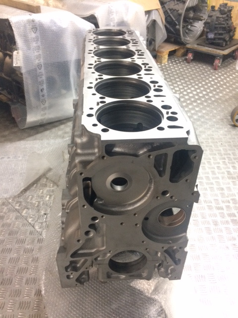 BASAMENTO MAN D2876LUE623 / D2876LOH20 / D2876LOH21 - Crankcases: gambar 3 BASAMENTO MAN D2876LUE623 / D2876LOH20 / D2876LOH21 - Crankcases: gambar 3