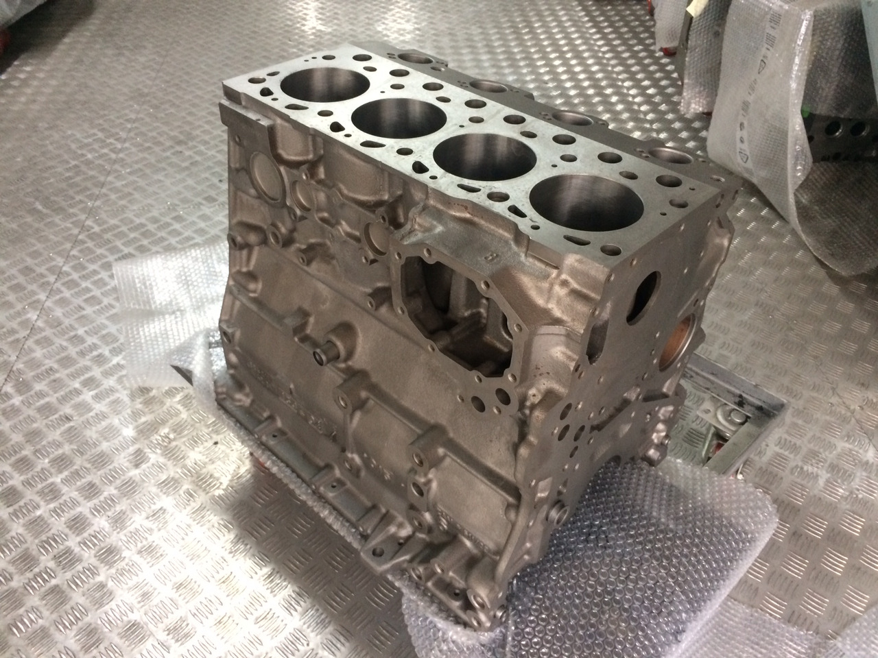 BASAMENTO MERCEDES OM904 - Crankcases: gambar 3 BASAMENTO MERCEDES OM904 - Crankcases: gambar 3