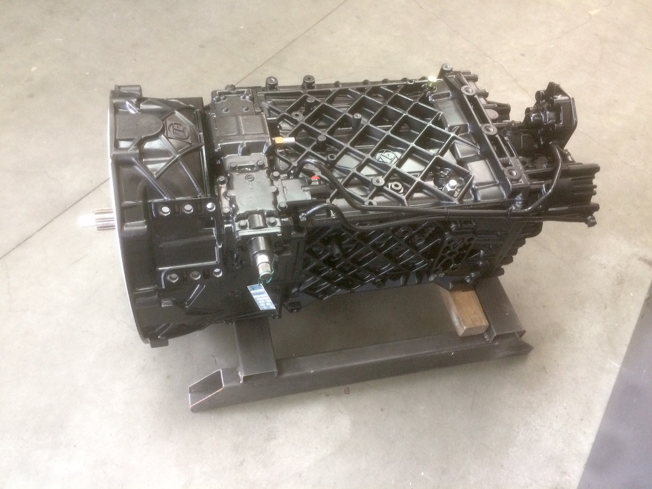 CAMBIO ZF 16S221 - Rif. ZF 1316051508 - Rif. MAN 81320036199 / 81320039199 - Rapporto 13,74 - 0,84 - Gearbox: gambar 5 CAMBIO ZF 16S221 - Rif. ZF 1316051508 - Rif. MAN 81320036199 / 81320039199 - Rapporto 13,74 - 0,84 - Gearbox: gambar 5