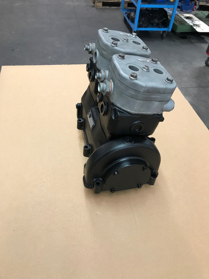 COMPRESSORE ARIA BICILINDRICO RAFFREDDATO AD ACQUA - MAN 51541007190 - Kompresor udara: gambar 2 COMPRESSORE ARIA BICILINDRICO RAFFREDDATO AD ACQUA - MAN 51541007190 - Kompresor udara: gambar 2