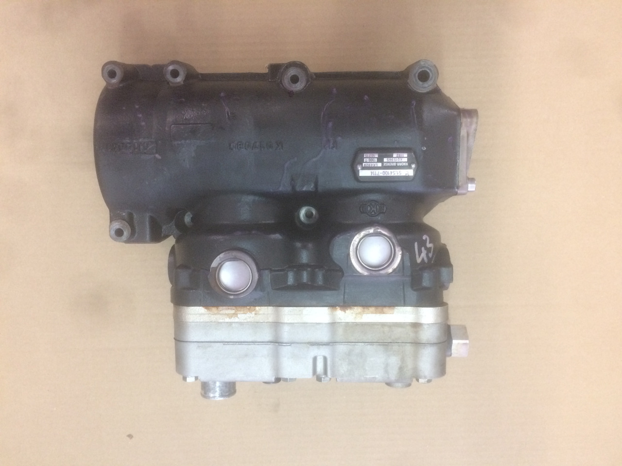 COMPRESSORE ARIA BICILINDRICO SENZA PRESA DI FORZA MAN / KNORR - Kompresor udara: gambar 3 COMPRESSORE ARIA BICILINDRICO SENZA PRESA DI FORZA MAN / KNORR - Kompresor udara: gambar 3