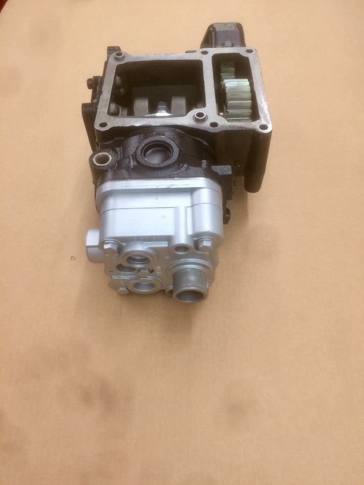 COMPRESSORE ARIA MONOCILINDRICO CON PRESA DI FORZA MAN / KNORR - Kompresor udara: gambar 5 COMPRESSORE ARIA MONOCILINDRICO CON PRESA DI FORZA MAN / KNORR - Kompresor udara: gambar 5