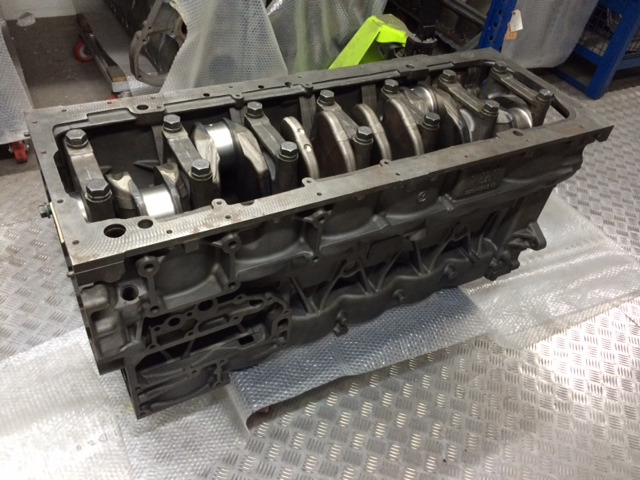 KIT BASAMENTO + ALBERO MOTORE MAN D2676 - Crankcases untuk Truk: gambar 3 KIT BASAMENTO + ALBERO MOTORE MAN D2676 - Crankcases untuk Truk: gambar 3