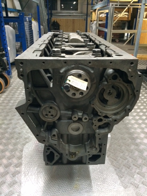 KIT BASAMENTO + ALBERO MOTORE MAN D2676 - Crankcases untuk Truk: gambar 2 KIT BASAMENTO + ALBERO MOTORE MAN D2676 - Crankcases untuk Truk: gambar 2