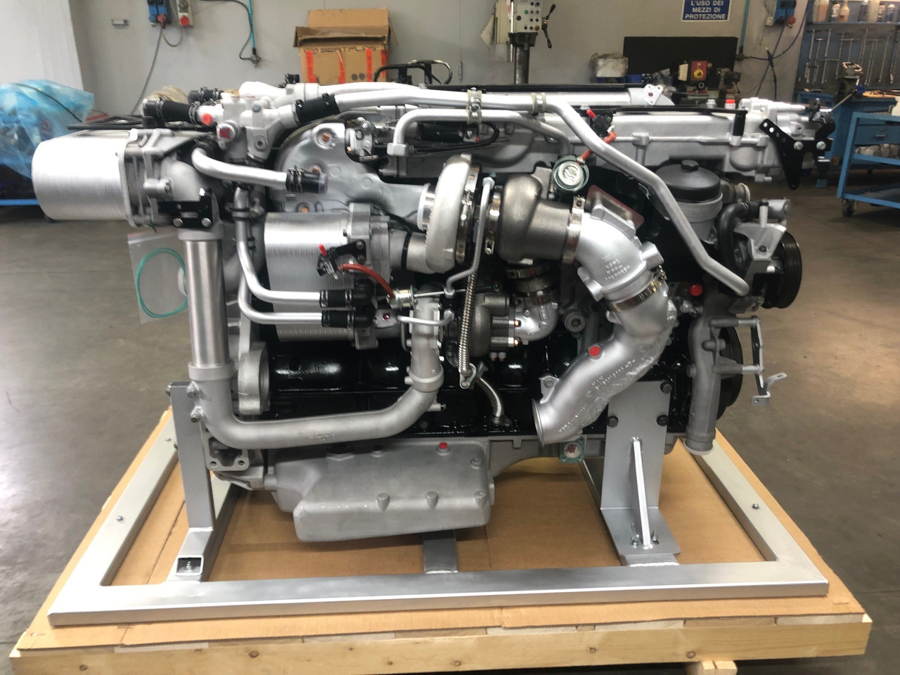 MOTORE MAN D2066LOH28 / MAN D2066 LOH28 - Mesin: gambar 2 MOTORE MAN D2066LOH28 / MAN D2066 LOH28 - Mesin: gambar 2