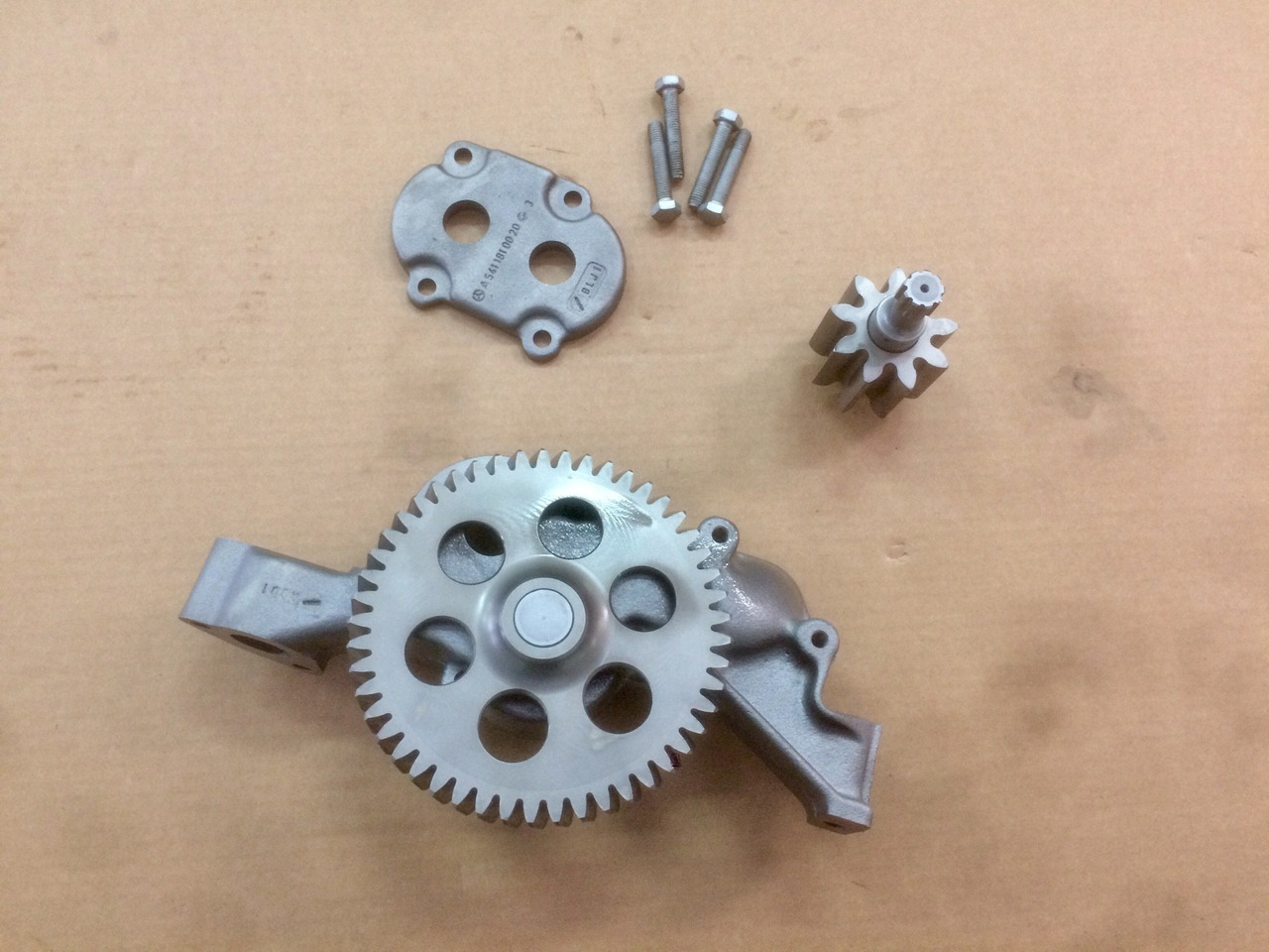 POMPA OLIO MOTORE MERCEDES OM457HLA - Pompa minyak untuk Truk: gambar 3 POMPA OLIO MOTORE MERCEDES OM457HLA - Pompa minyak untuk Truk: gambar 3