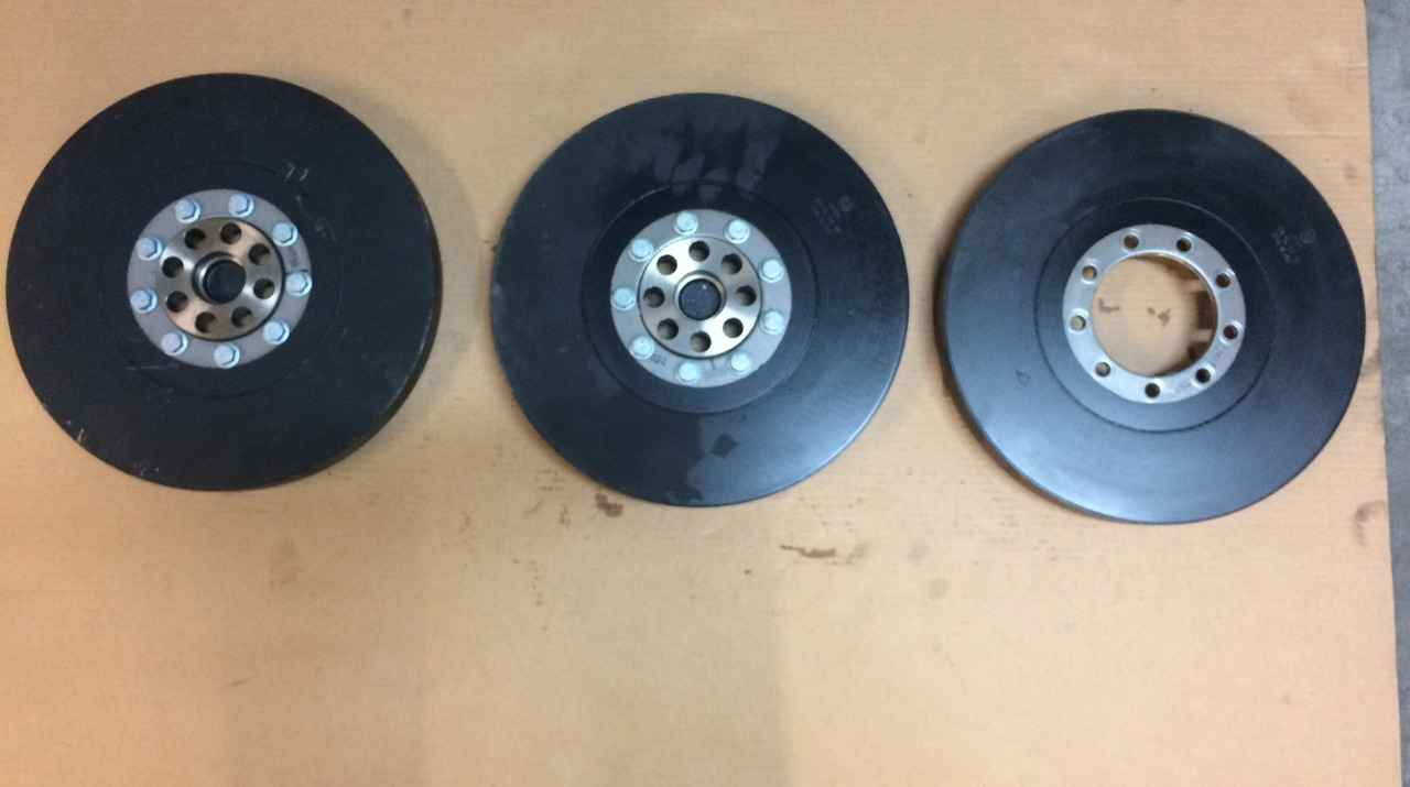 SMORZATORE VIBRAZIONI ALBERO MOTORE MAN 51022010171 - Poros engkol untuk Truk: gambar 4 SMORZATORE VIBRAZIONI ALBERO MOTORE MAN 51022010171 - Poros engkol untuk Truk: gambar 4