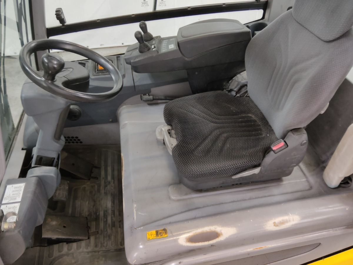 Jungheinrich EFG316 - Forklift listrik: gambar 3 Jungheinrich EFG316 - Forklift listrik: gambar 3
