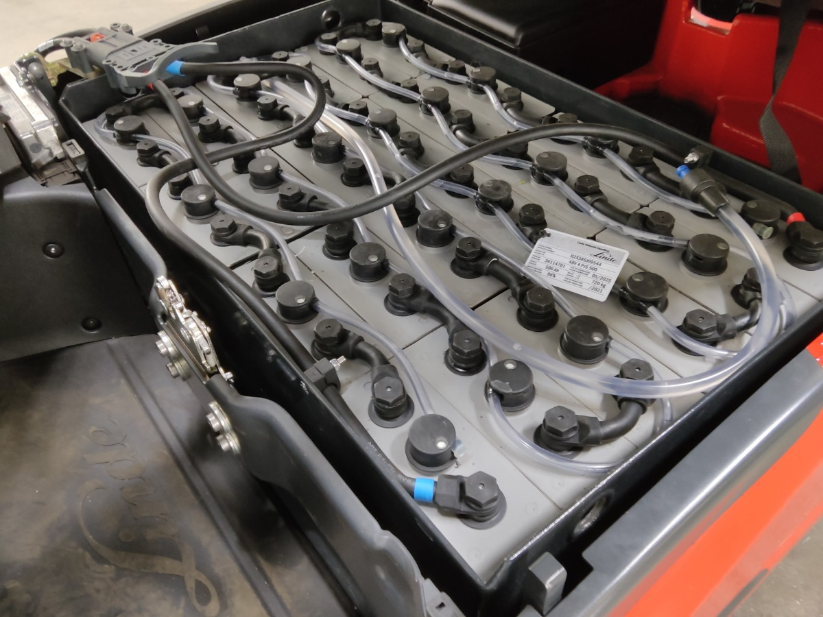 Forklift listrik Linde E14-02/BILOVICE: gambar 6