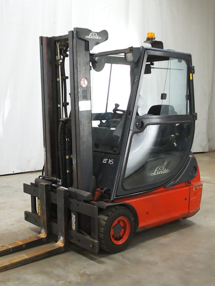 Linde E16 - Forklift listrik: gambar 1 Linde E16 - Forklift listrik: gambar 1