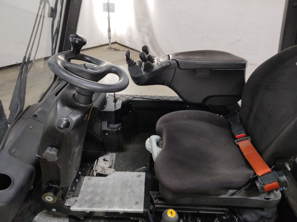 Forklift listrik Linde E30HL-01/600: gambar 7