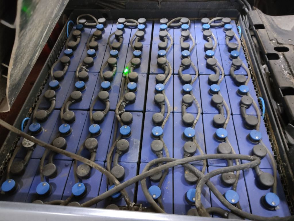 Forklift listrik Linde E30HL-01/600: gambar 8