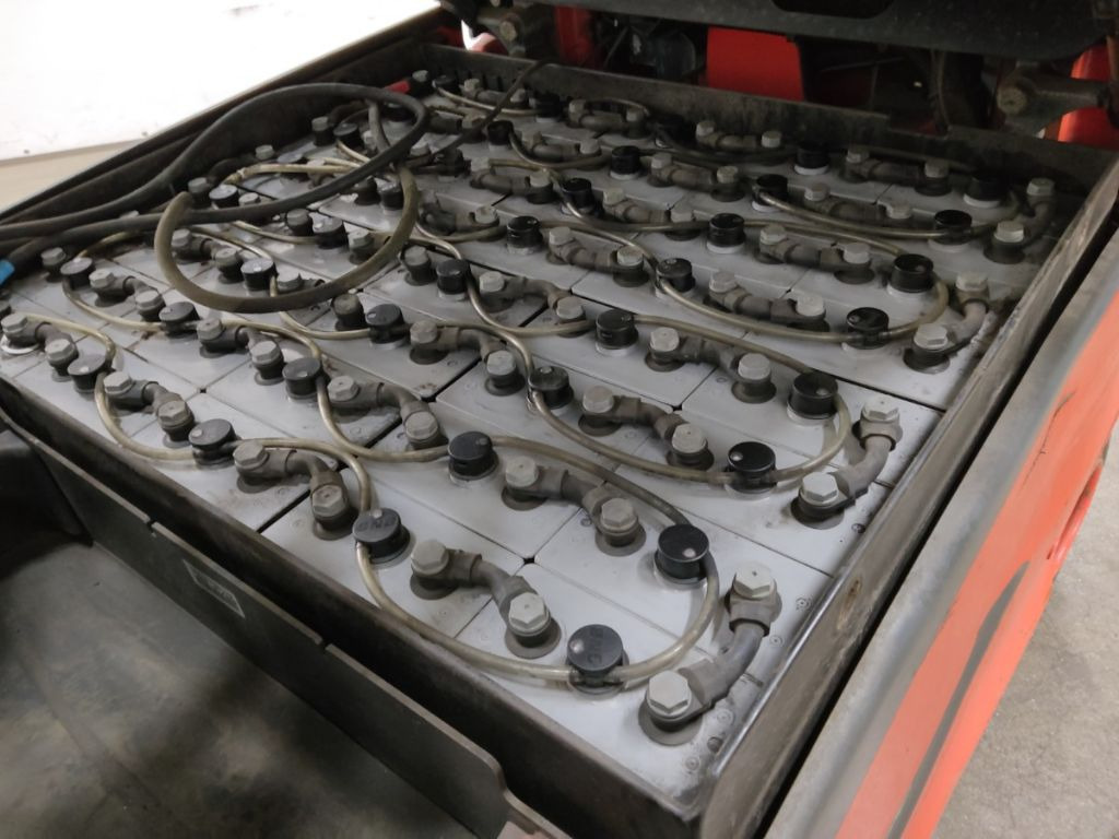 Forklift listrik Linde E30HL-01/600: gambar 8