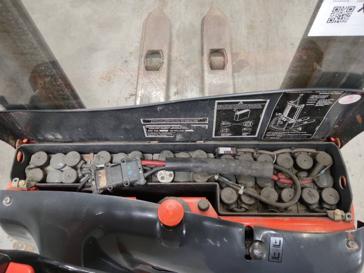 Linde L12 - Penumpuk: gambar 4 Linde L12 - Penumpuk: gambar 4