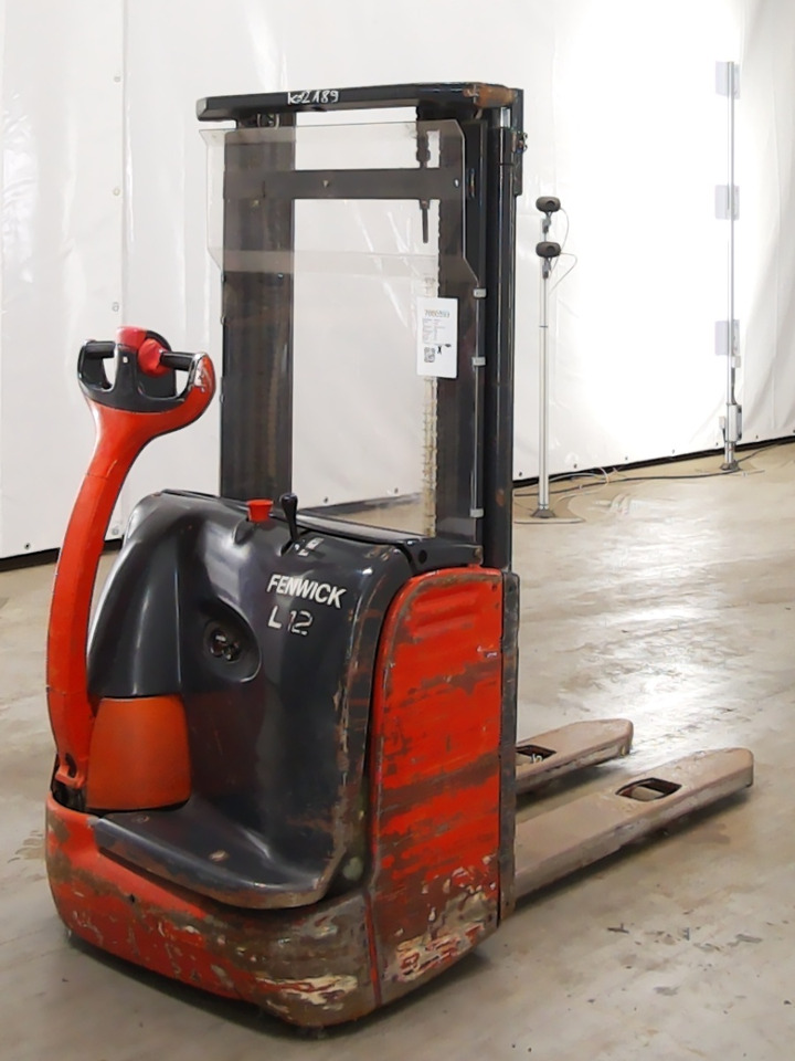 Linde L12 - Penumpuk: gambar 2 Linde L12 - Penumpuk: gambar 2