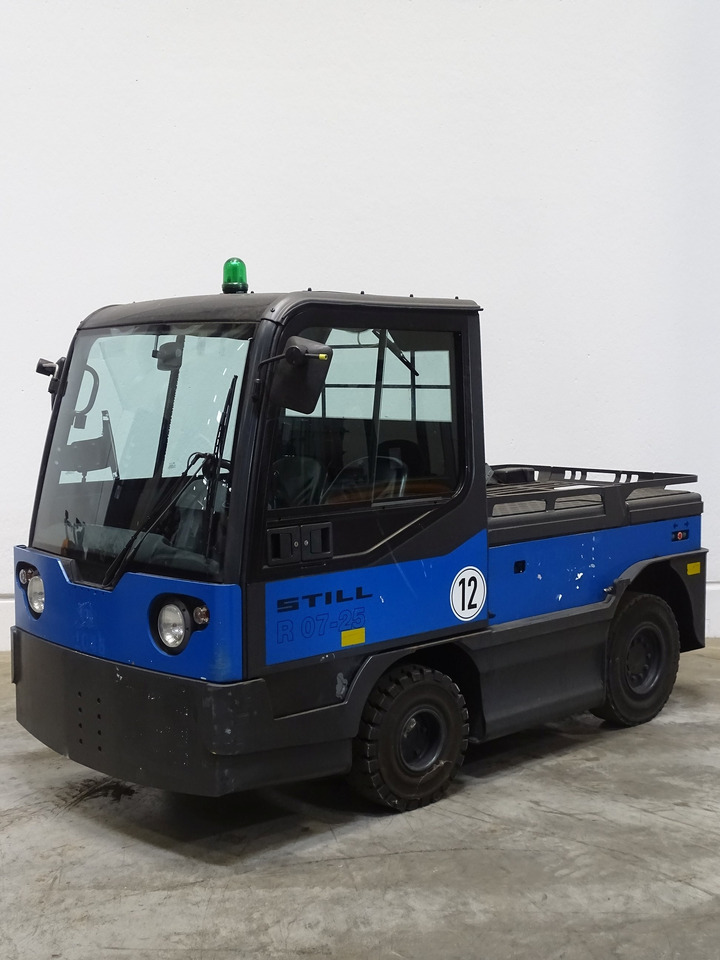 Linde P250 - Traktor derek: gambar 1 Linde P250 - Traktor derek: gambar 1